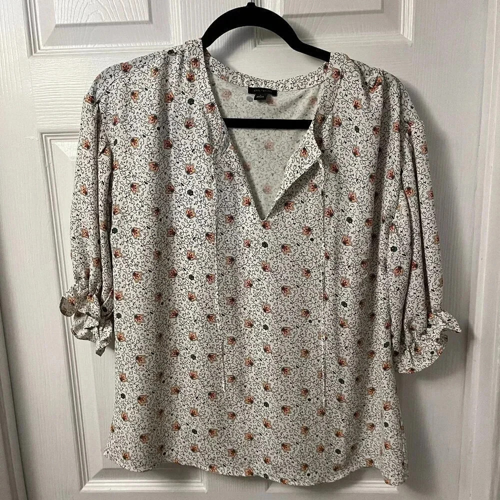 Women’s Ann Taylor Top Size Medium